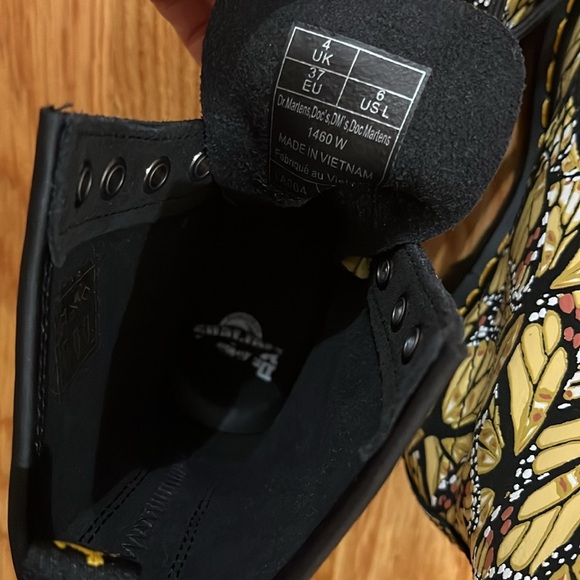 Dr Martens 1460 Butterfly Print Suede Lace Up Boots Size 6 NEW - Picture 9 of 14